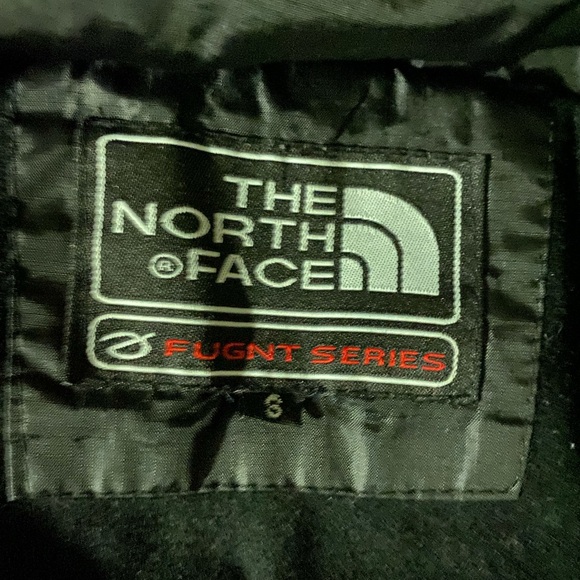 The North Face Fugnt Series Black Women’s Jacket - Picture 3 of 4